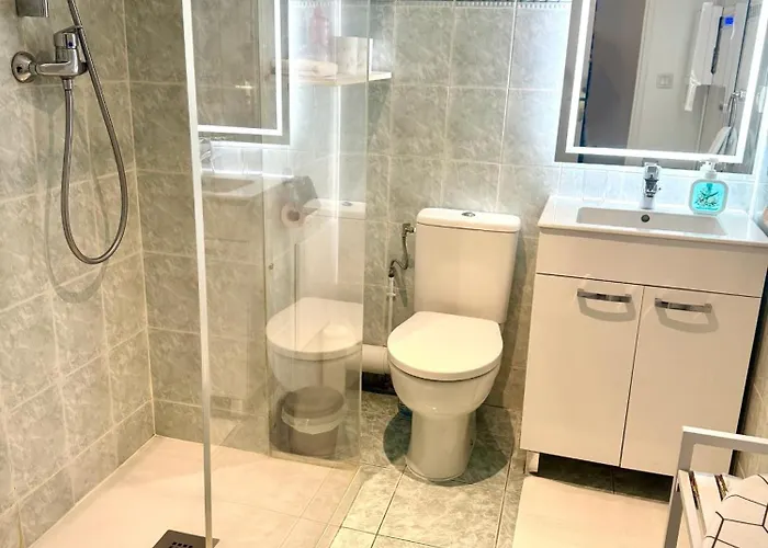 Super Monaco 2 Apartment *
